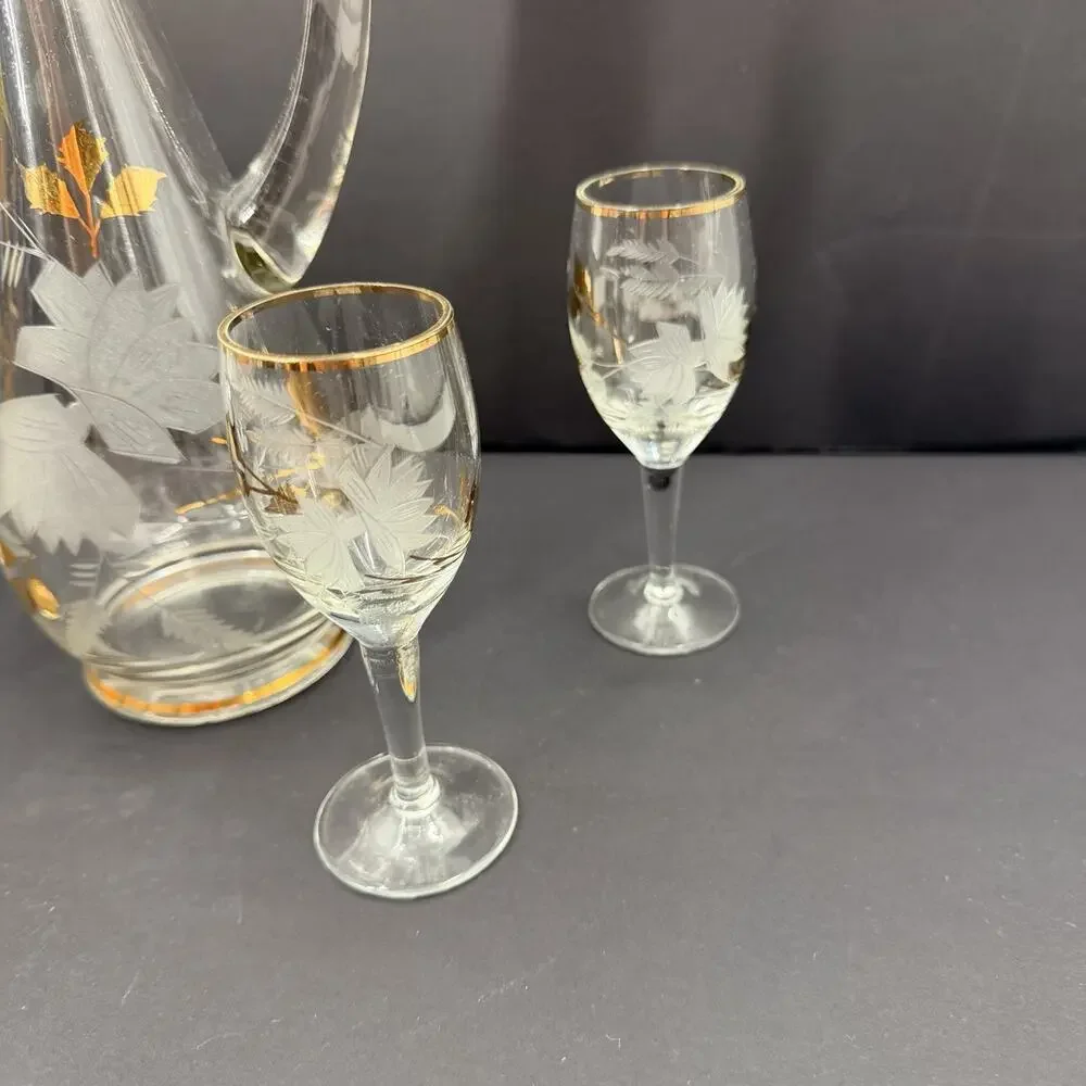 Vintage Barware Rumania Romania Gold Trim Crystal Decanter & 4 Wine Glasses